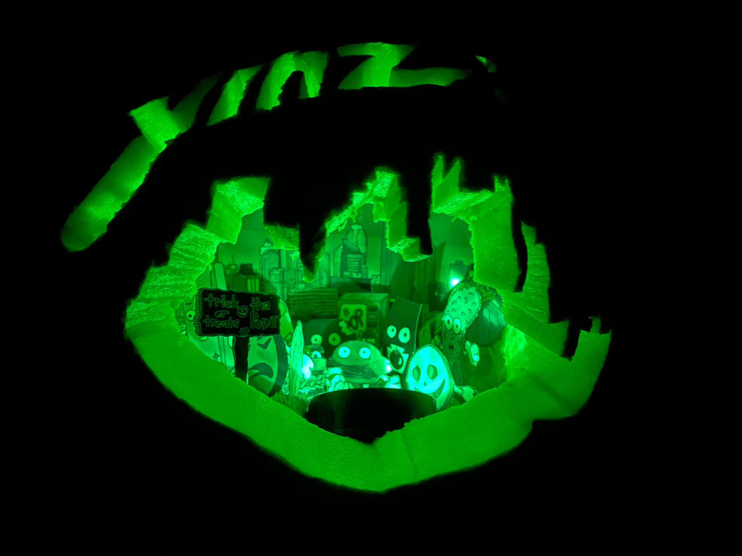 Yinz O Lantern Halloween Craft O Scene Jack-O-Lantern Diorama packet